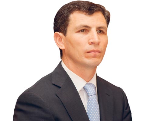 //simsar.az/up/news/article/2013/Iyun/3/jale konserti/zahidoruc.jpg