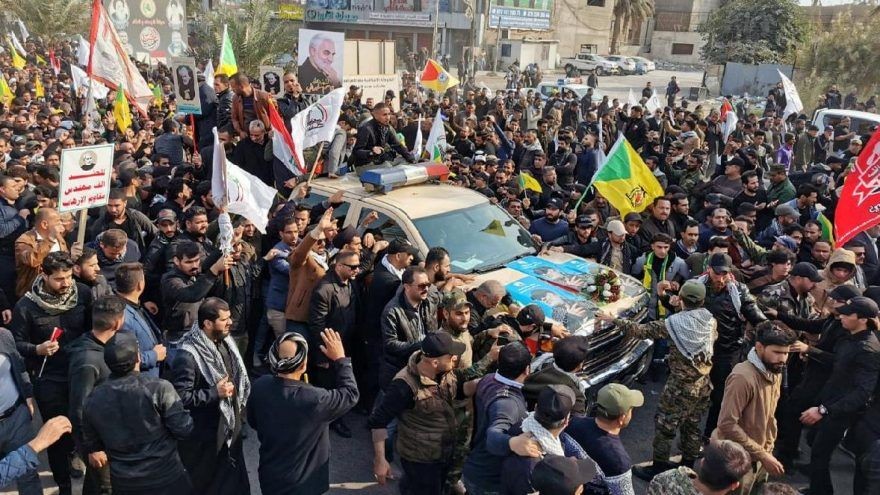 Süleymaninin cənazəsi Amerika istehsalı olan maşında aparıldı -Foto