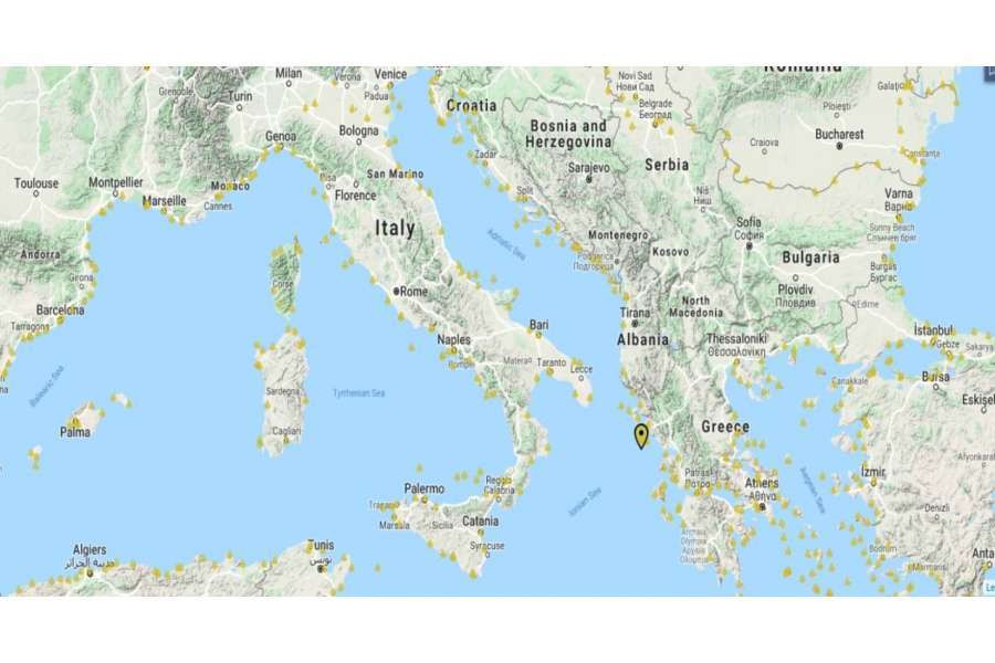 Azərbaycan dənizçiləri 3 miqrantın həyatını xilas etdilər(Foto)
