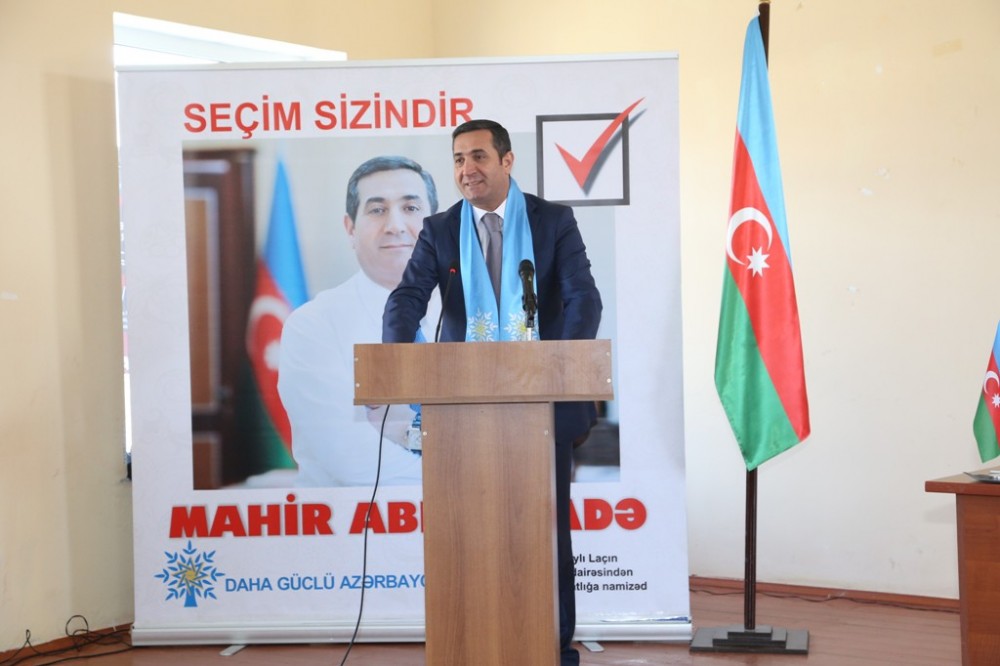 Mahir Abbaszadə bölgələrdə görüşlərə Şəkidən başladı -FOTOLAR