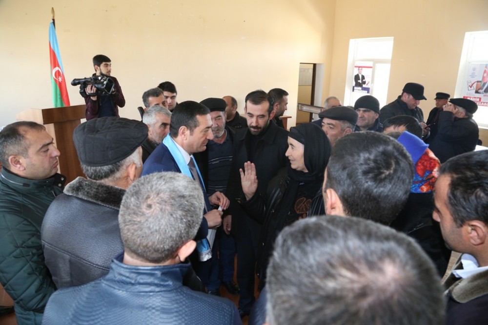 Mahir Abbaszadə bölgələrdə görüşlərə Şəkidən başladı -FOTOLAR