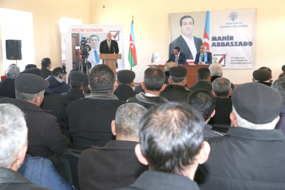 Mahir Abbaszadə bölgələrdə görüşlərə Şəkidən başladı -FOTOLAR