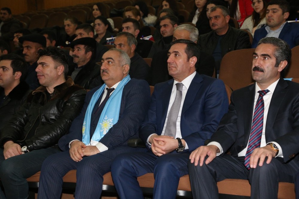 Mahir Abbaszadənin növbəti görüşü Oğuzda oldu- FOTO Mahir Abbaszadənin növbəti görüşü Oğuzda oldu- FOTO