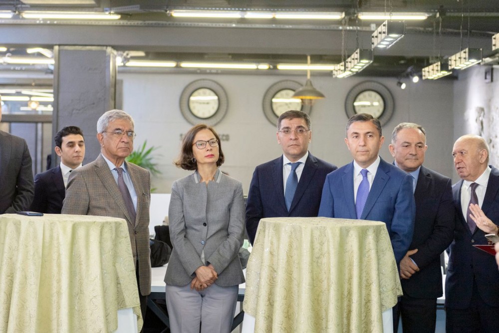 İnam Kərimov onlarımükafatlandırdı (Foto)