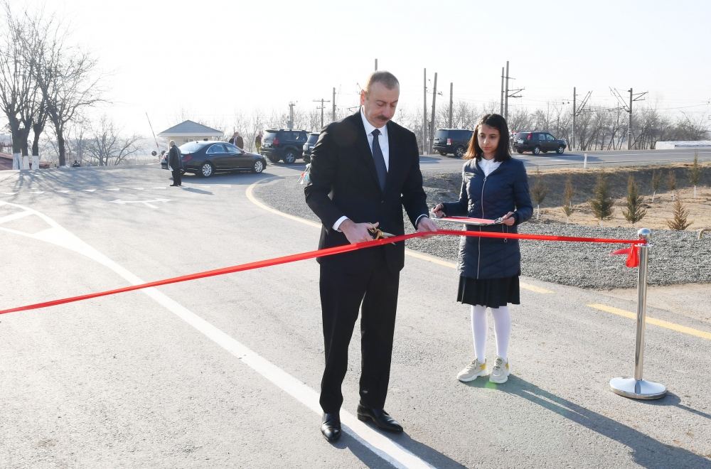 Prezident İlham Əliyev Ağstafada avtomobil yolunun yenidənqurma və bərpadan sonra açılışında iştirak edib (FOTO) - Gallery Image