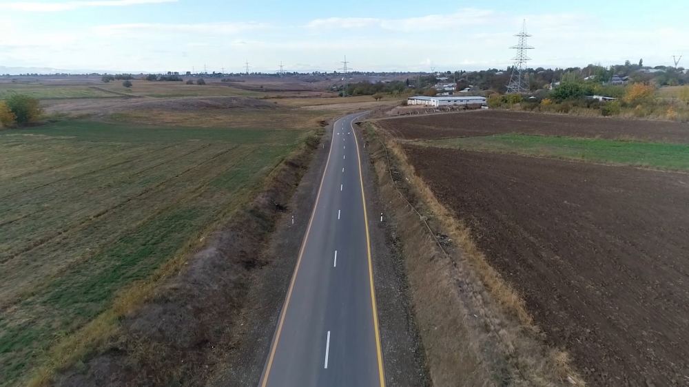 Prezident İlham Əliyev Ağstafada avtomobil yolunun yenidənqurma və bərpadan sonra açılışında iştirak edib (FOTO) - Gallery Image