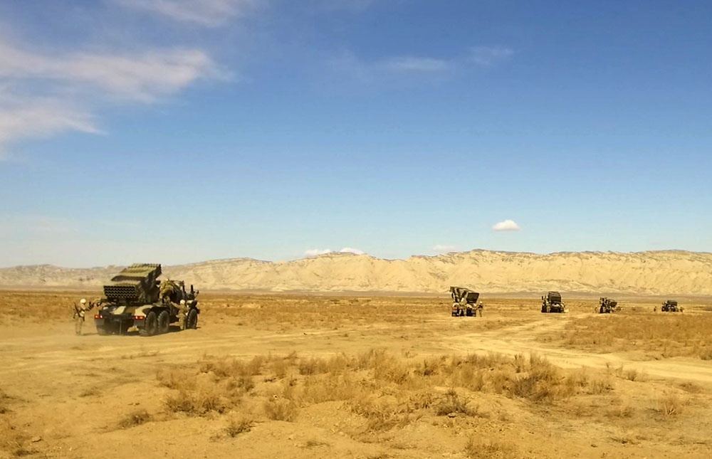 Təlimlərdə qoşunların yerdəyişməsi icra olunub (FOTO/VİDEO) - Gallery Image