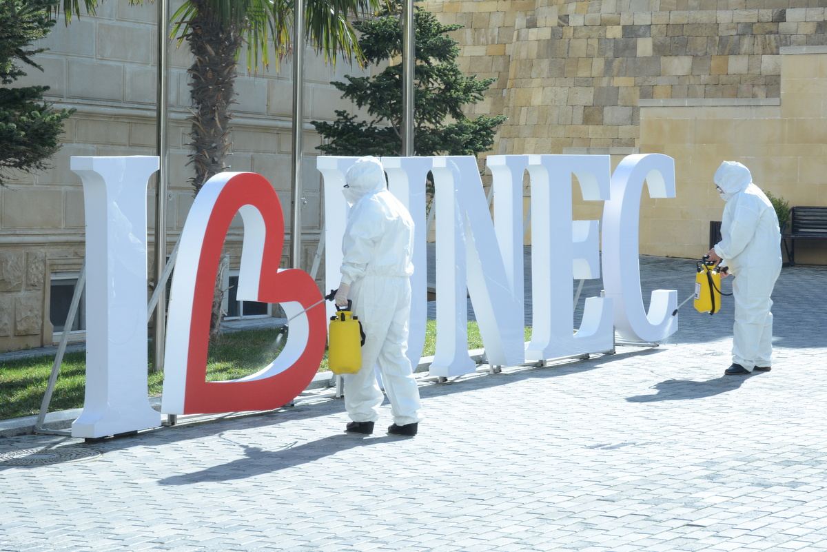 UNEC-də dezinfeksiya işləri aparılıb (FOTO) - Gallery Image