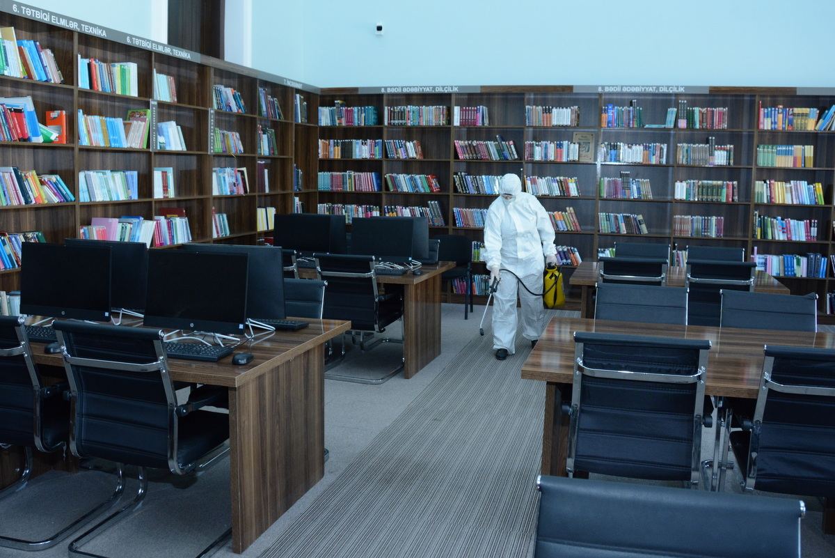 UNEC-də dezinfeksiya işləri aparılıb (FOTO) - Gallery Image