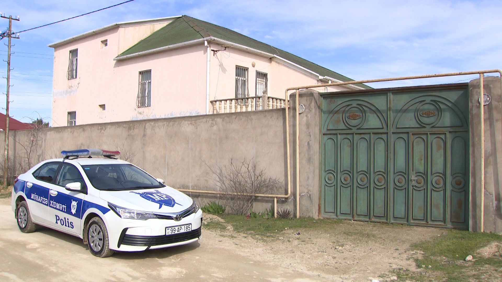 Bakıda insident: Mühafizə polisi havaya atəş açmaqla oğurluq edən şəxsi saxladı (FOTO) - Gallery Image