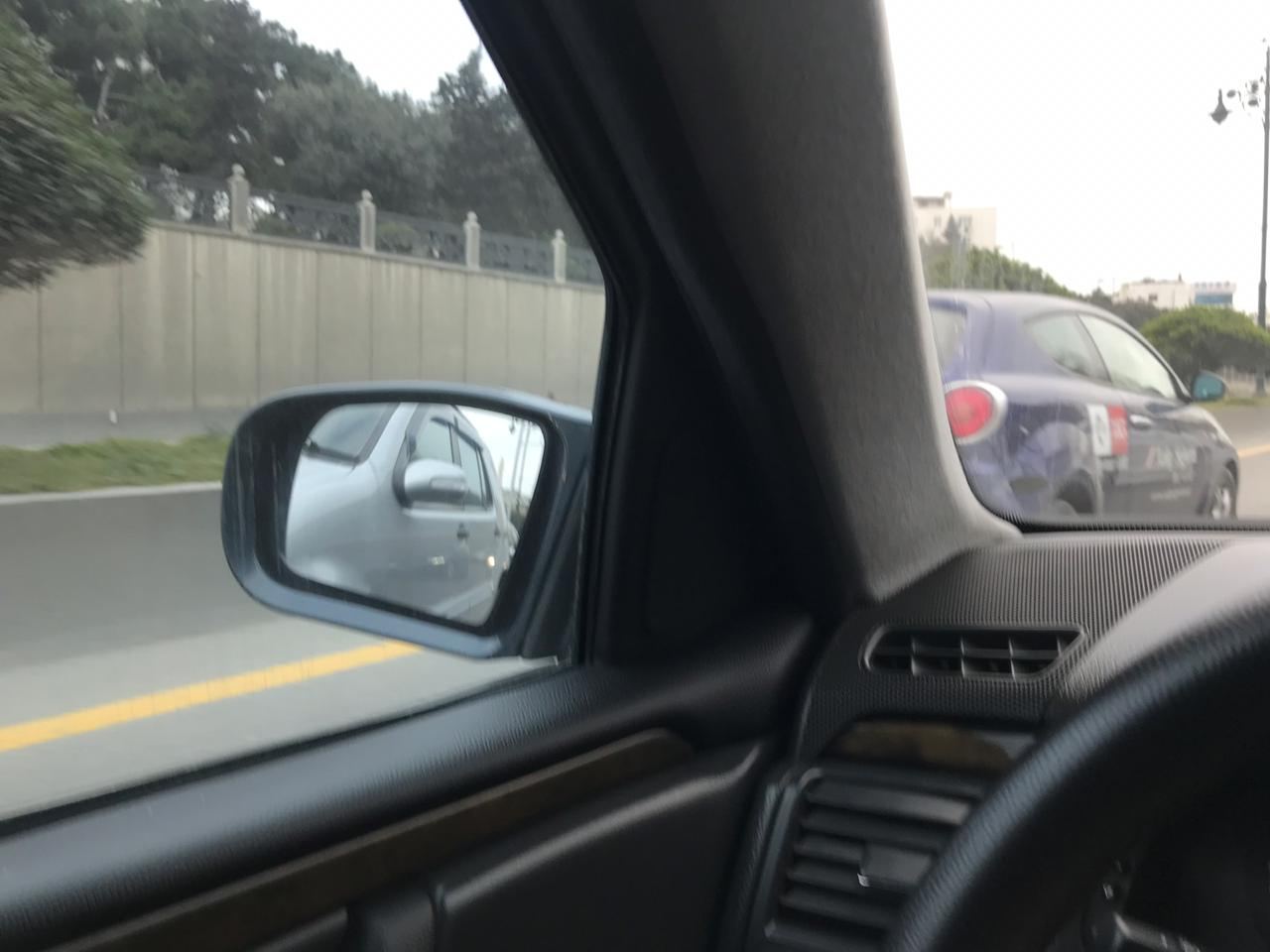 Bakıda zəncirvari qəza tıxaca səbəb olub - Gallery Image