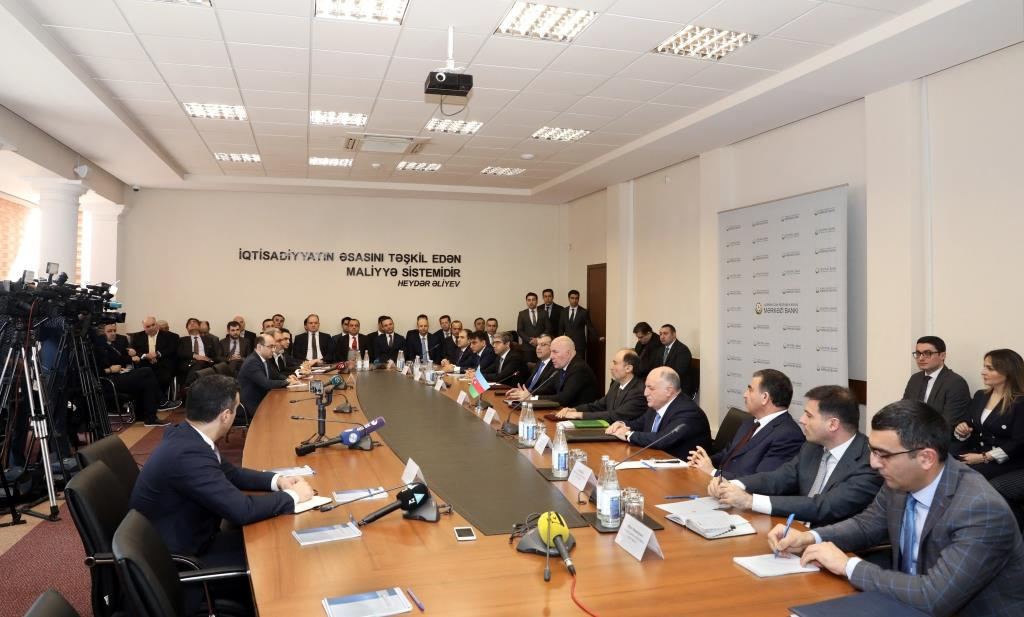 Əmək və Əhalinin Sosial Müdafiəsi Nazirliyi, Mərkəzi Bank və Banklar Assosiasiyası arasında Memorandum imzalandı - Gallery Image