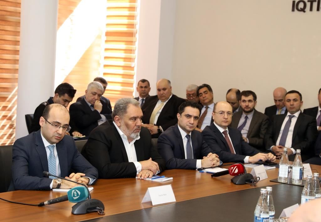 Əmək və Əhalinin Sosial Müdafiəsi Nazirliyi, Mərkəzi Bank və Banklar Assosiasiyası arasında Memorandum imzalandı - Gallery Image