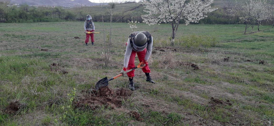 Tovuzda top mərmisinin qalıqları tapılıb (FOTO) - Gallery Image