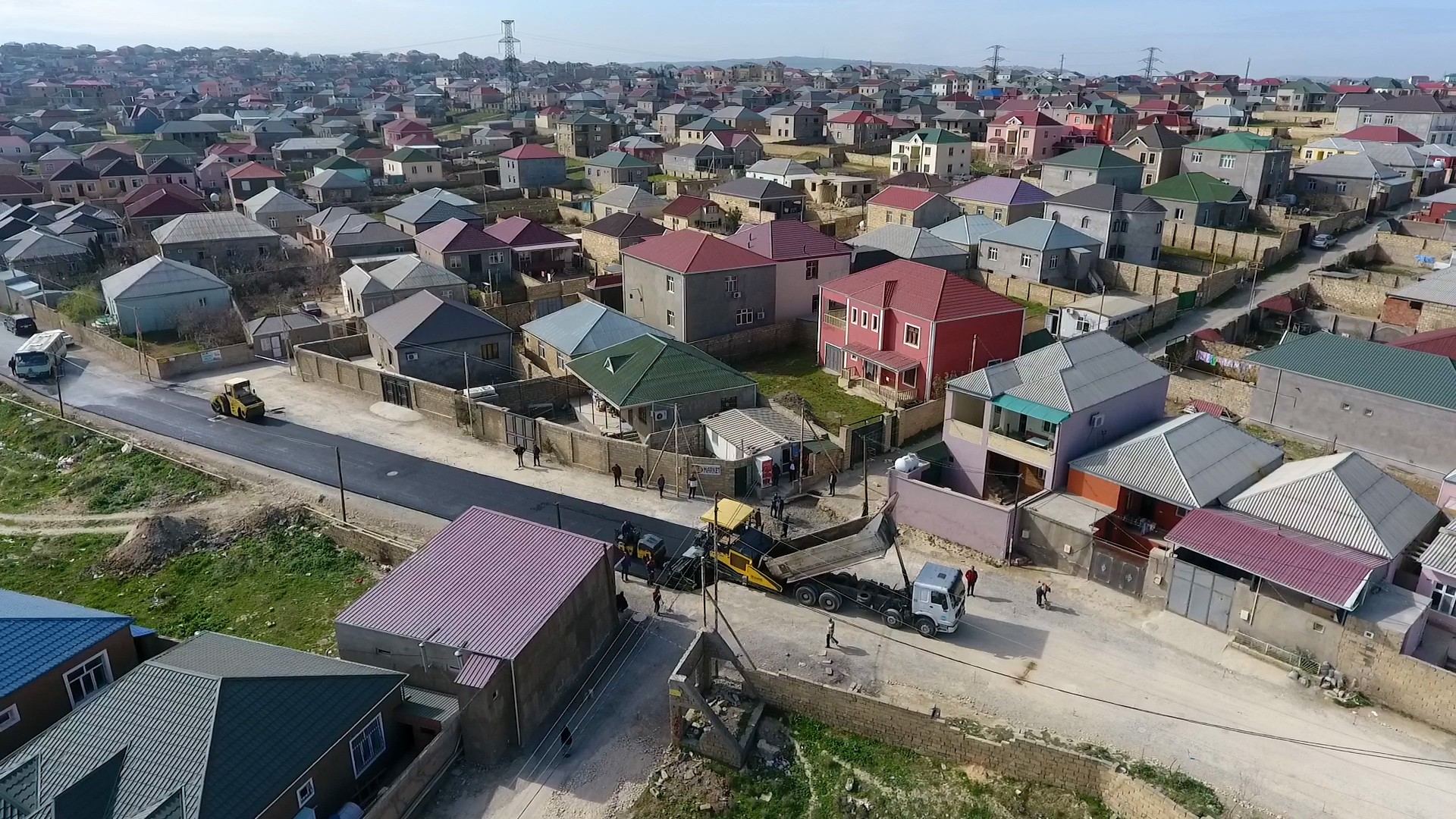 Abşeronda 23 küçə və yol təmir olunur (FOTO) - Gallery Image