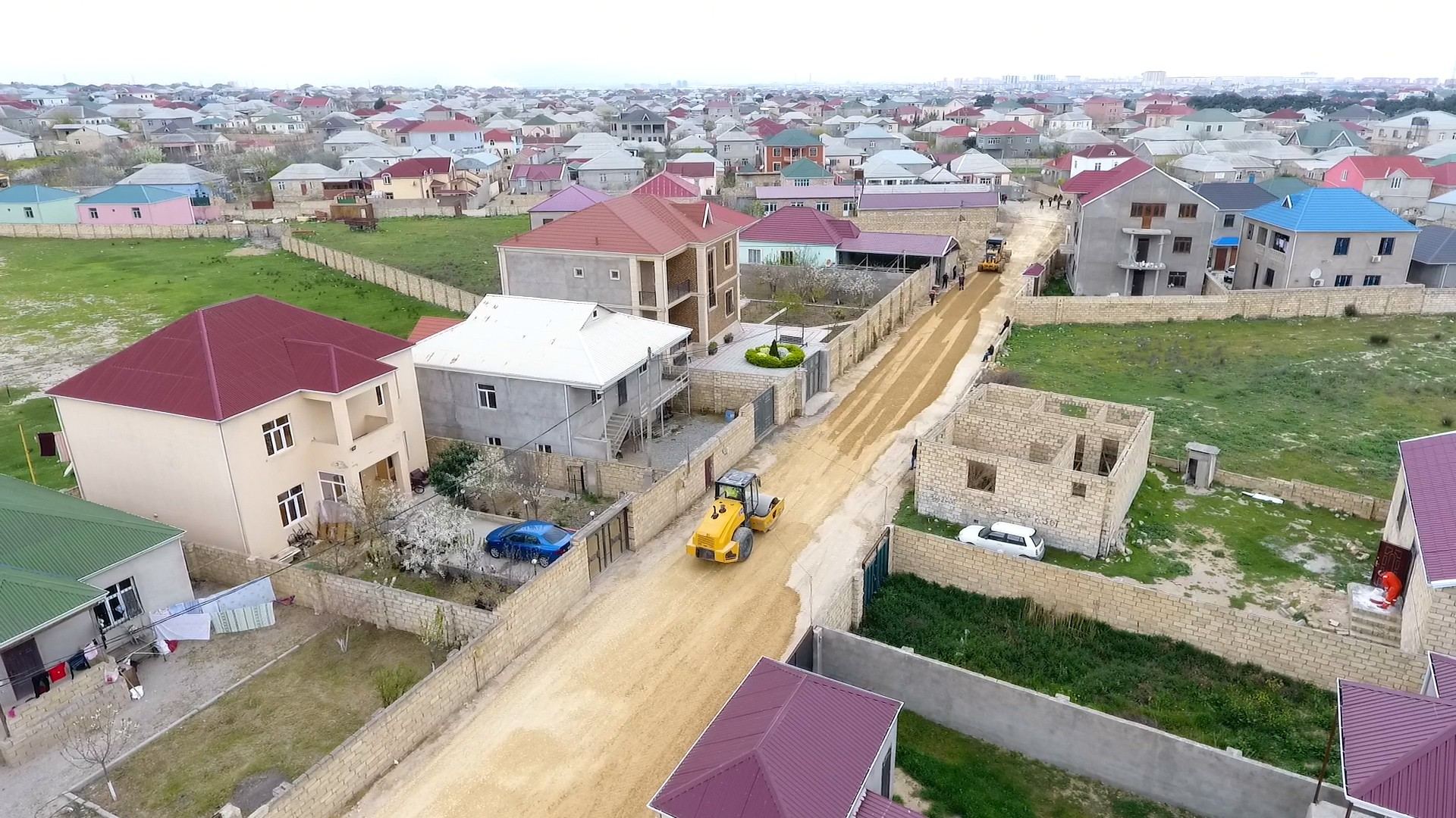 Abşeronda 23 küçə və yol təmir olunur (FOTO) - Gallery Image