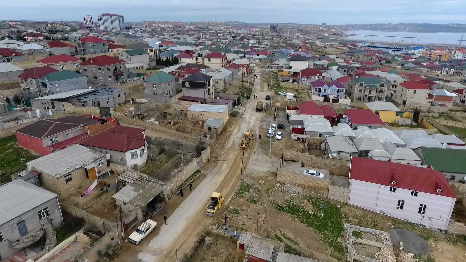 Abşeronda 23 küçə və yol təmir olunur (FOTO) - Gallery Image