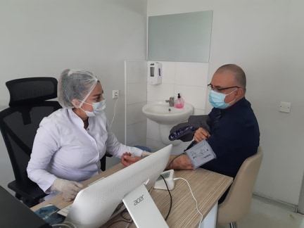 Jurnalistlər qanvermə aksiyasında iştirak ediblər (FOTO) - Gallery Image