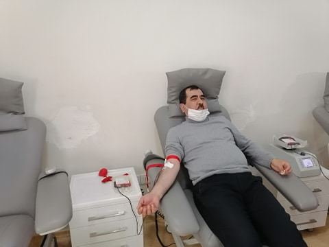Jurnalistlər qanvermə aksiyasında iştirak ediblər (FOTO) - Gallery Image