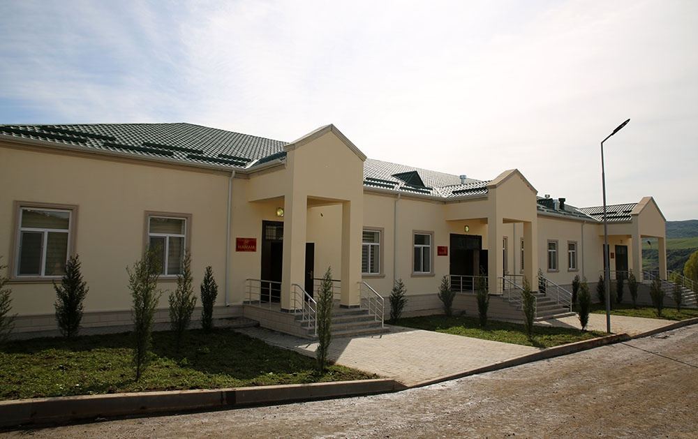 Cəbhəboyu zonada tikintisi yekunlaşmaqda olan hərbi hissəyə baxış keçirilib (FOTO/VİDEO) - Gallery Image