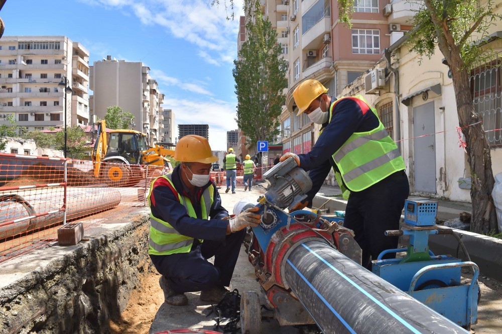 Bakıda 25 km-dən artıq su və kanalizasiya xətləri inşa ediləcək -FOTOLAR