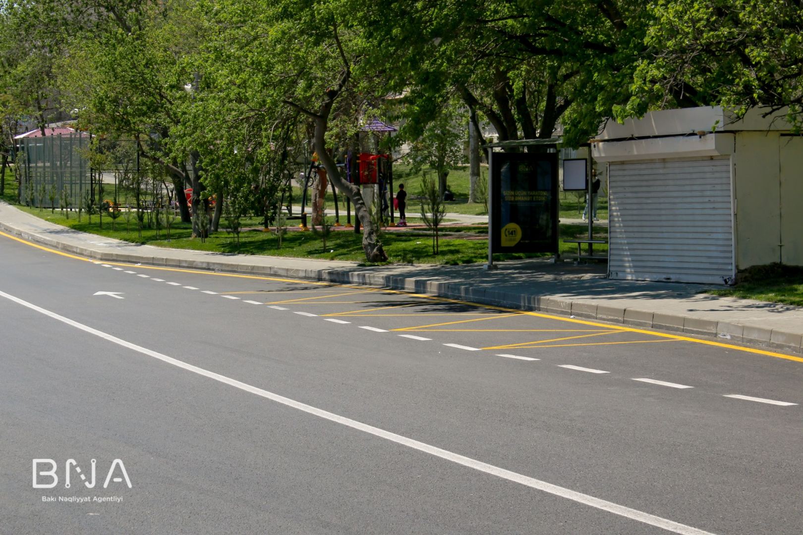 BNA daha bir küçədə yol hərəkətini təkmilləşdirir (FOTO) - Gallery Image