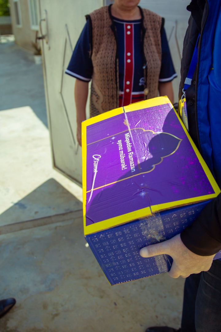 Azercell-in bölgələrdə yaşayan ailələrə dəstəyi davam edir! (FOTO) - Gallery Image