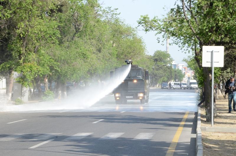 Bakının 400-dən artıq küçə və prospekti dezinfeksiya edilib (FOTO) - Gallery Image