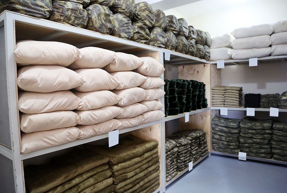 Cəbhəboyu zonada yeni inşa edilmiş hərbi hissələrin açılışı və tikintisi davam etdirilən obyektlərə baxış keçirilib (FOTO/VİDEO) - Gallery Image