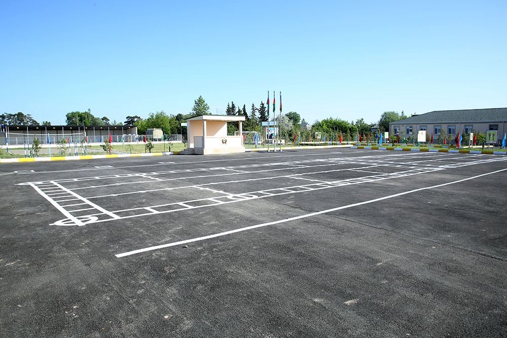 Cəbhəboyu zonada yeni inşa edilmiş hərbi hissələrin açılışı və tikintisi davam etdirilən obyektlərə baxış keçirilib (FOTO/VİDEO) - Gallery Image