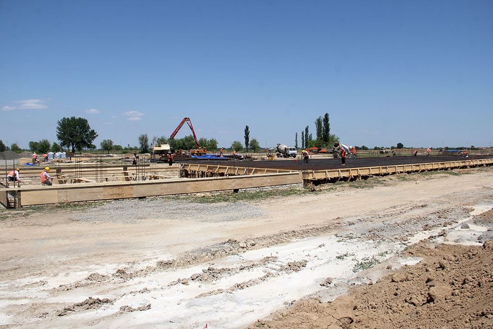 Cəbhəboyu zonada yeni inşa edilmiş hərbi hissələrin açılışı və tikintisi davam etdirilən obyektlərə baxış keçirilib (FOTO/VİDEO) - Gallery Image