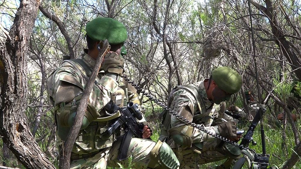 Əlahiddə Ümumqoşun Orduda kəşfiyyatçılar arasında yarışlar keçirilib (FOTOVİDEO) - Gallery Image