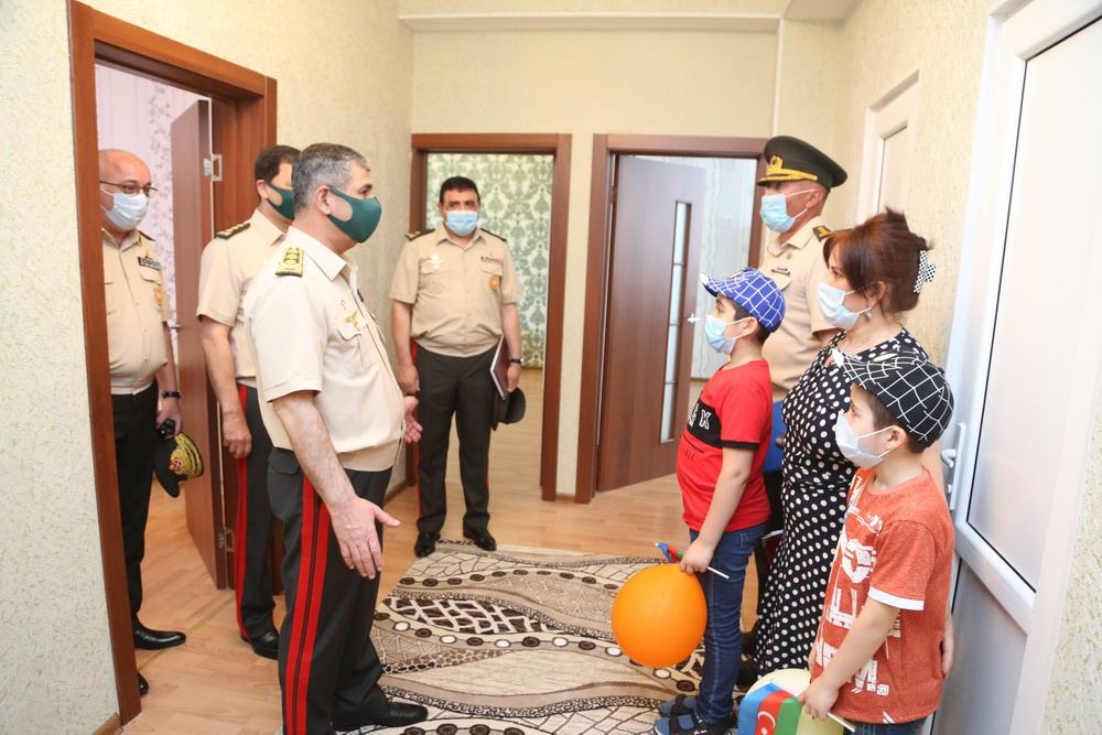 Yeni hərbi şəhərcik kompleksi istifadəyə verilib (FOTO) - Gallery Image