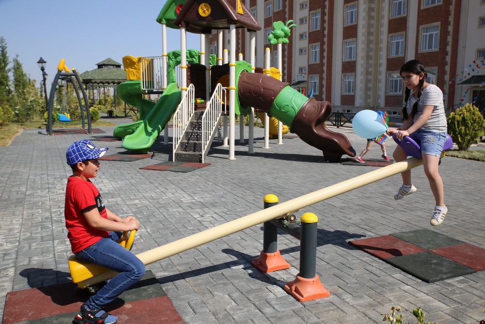 Yeni hərbi şəhərcik kompleksi istifadəyə verilib (FOTO) - Gallery Image