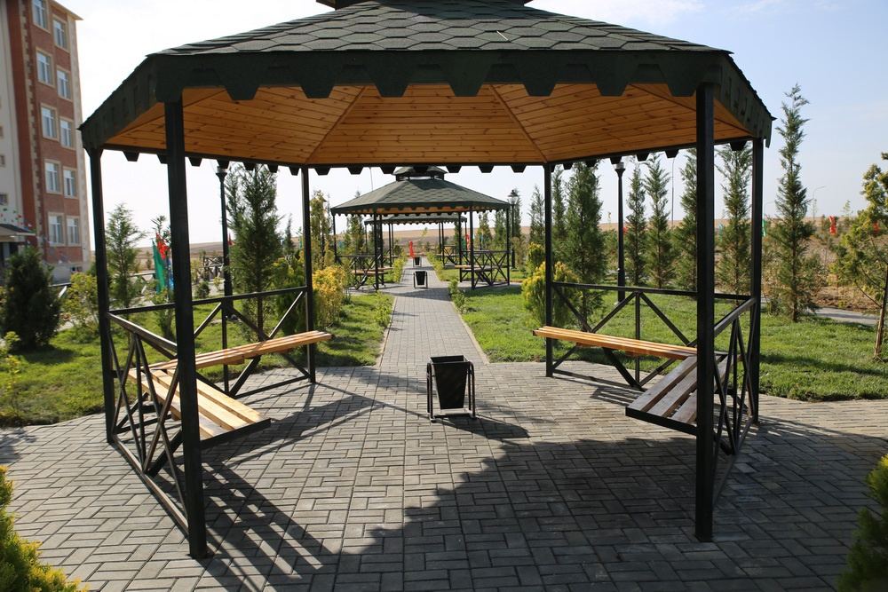 Yeni hərbi şəhərcik kompleksi istifadəyə verilib (FOTO) - Gallery Image