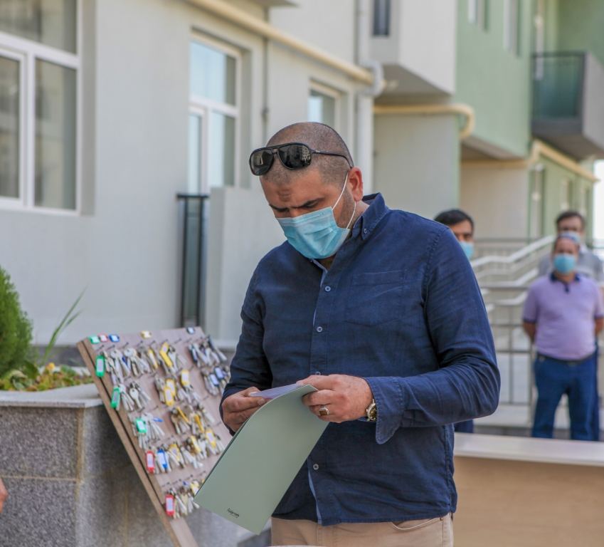 Şəhid ailələri ilə müharibə əlillərinə mənzil və avtomobil verildi (FOTO) - Gallery Image