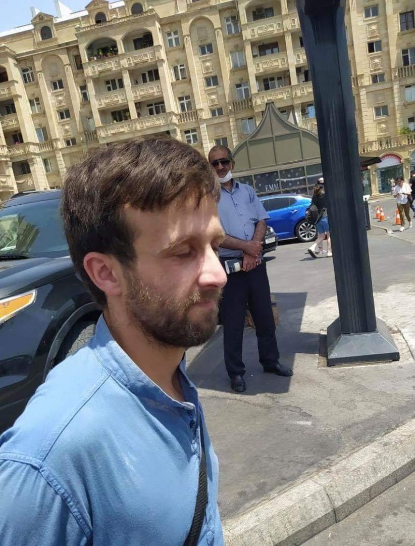 Bakıda ictimai nəqliyyatda qaydalara əməl etməyən 42 nəfər cərimələnib (FOTO) - Gallery Image