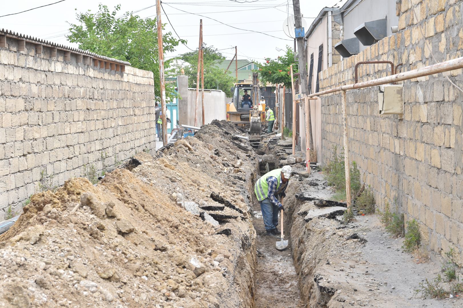 Bakıətrafı qəsəbələrin içməli su problemi həll edilir (FOTO) - Gallery Image