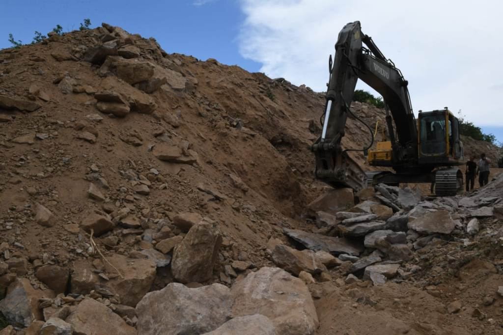 DSX rəisi hərbi hissə və bölmələrdə xidməti-döyüş fəaliyyətinin təşkilini yox­layıb (FOTO) - Gallery Image