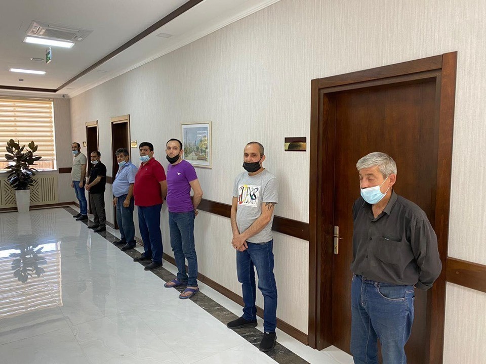 Bakıda karantin qaydalarını pozan kafe aşkarlandı- FOTO