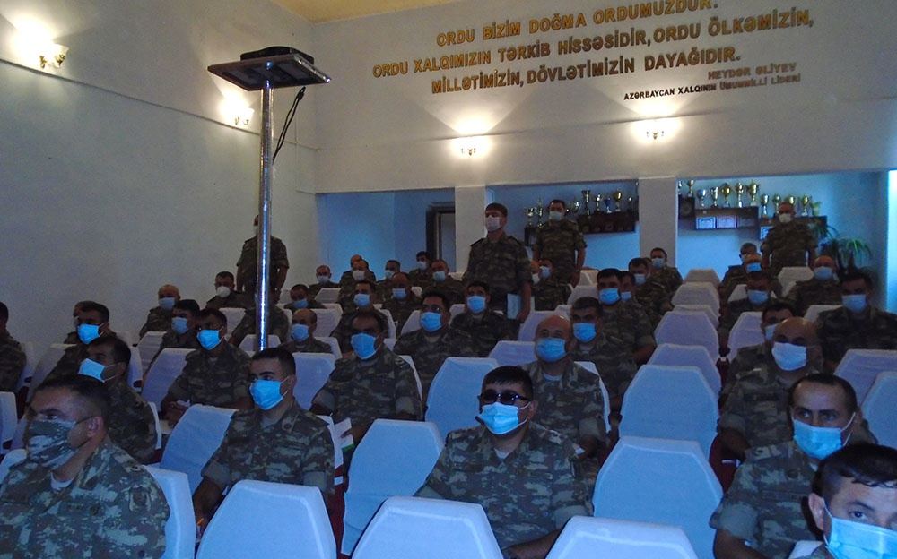 Ön xətt bölmələrinin döyüş və mənəvi-psixoloji hazırlığı yoxlanılıb (FOTO) - Gallery Image