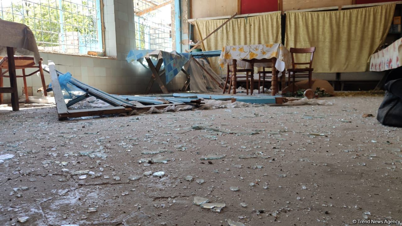 Ermənilərin atəşləri nəticəsində dağılan evlər (FOTO) - Gallery Image