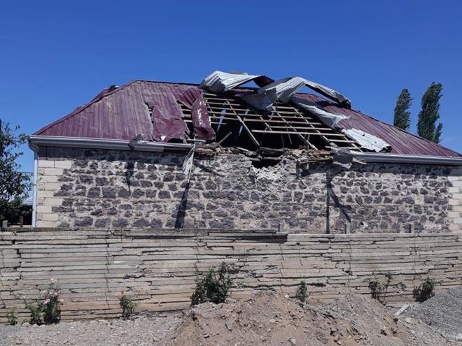 Ermənilərin atəşləri nəticəsində dağılan evlər (FOTO) - Gallery Image