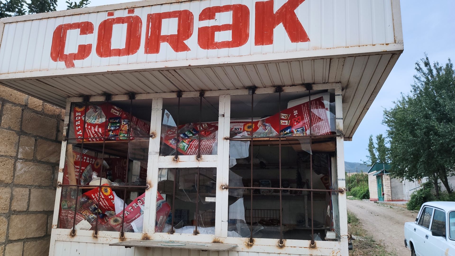 Ermənilərin atəşləri nəticəsində dağılan evlər (FOTO) - Gallery Image