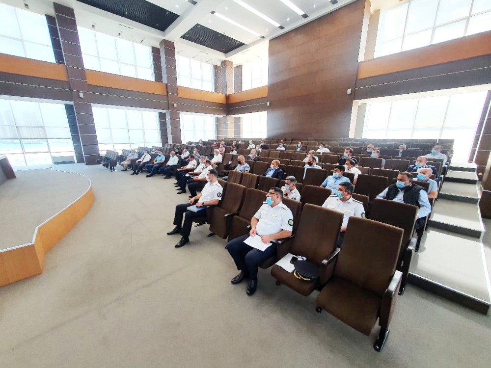 Baş Gömrük İdarəsində bu sahibkarlarla görüş keçirilib