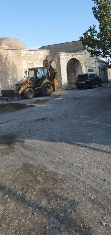 18-ci əsrə aid Nizaməddin məscidinin ətrafı zibildən təmizlənib (FOTO) - Gallery Image