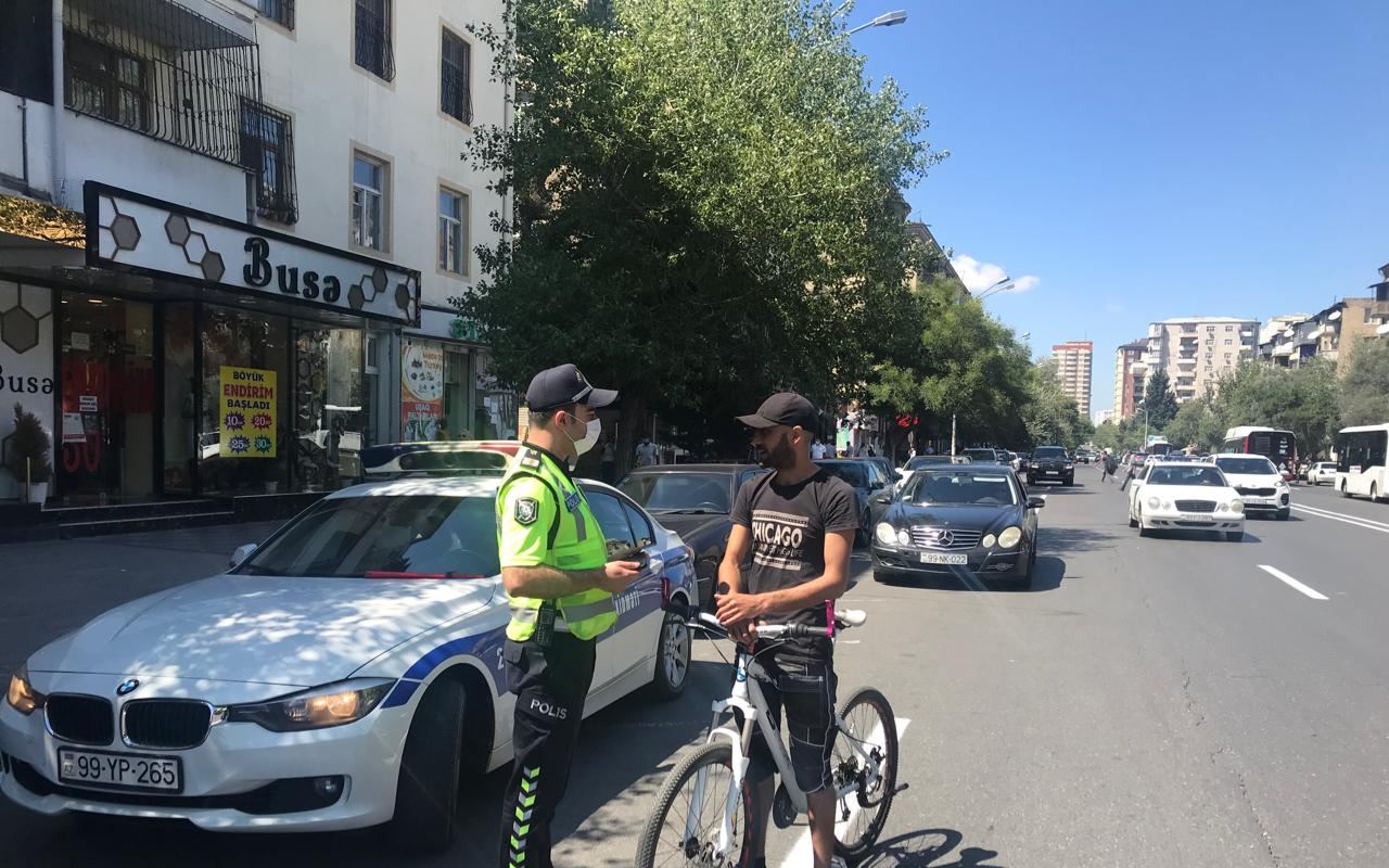 Polis Bakıda küçələrə nəzarəti gücləndirdi (FOTO) - Gallery Image