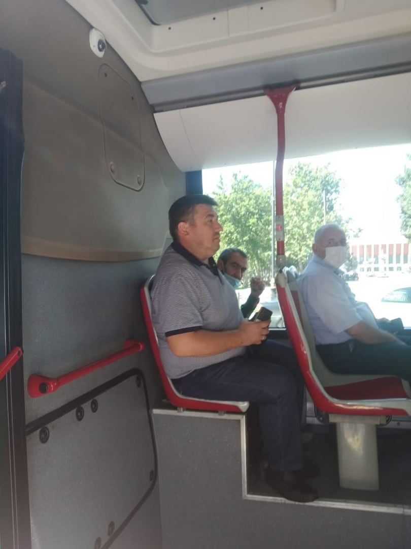 Polis Bakıda küçələrə nəzarəti gücləndirdi (FOTO) - Gallery Image