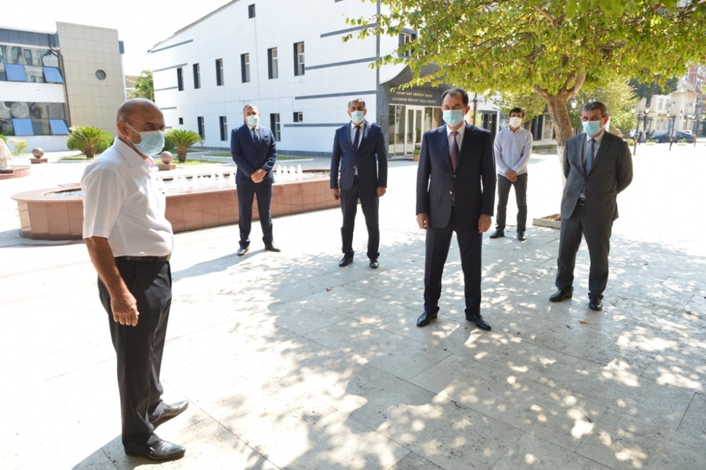 İcra başçısı qaldırılan məsələlərin həlli ilə yerindəcə tanış olub- FOTO