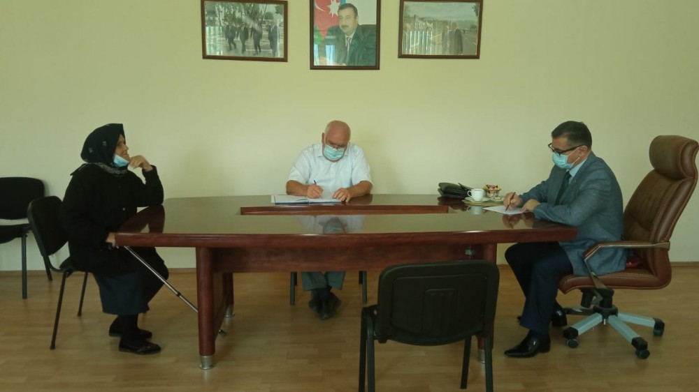 Deputat seçicilərini dinlədi- FOTOLAR